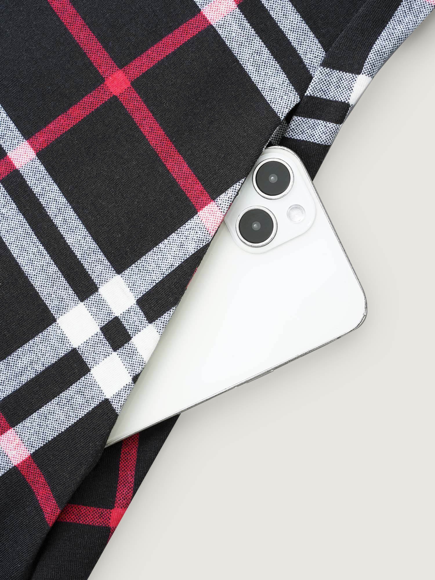 Plaid Asymmetrical Hem Pocket T-shirt - Image 5