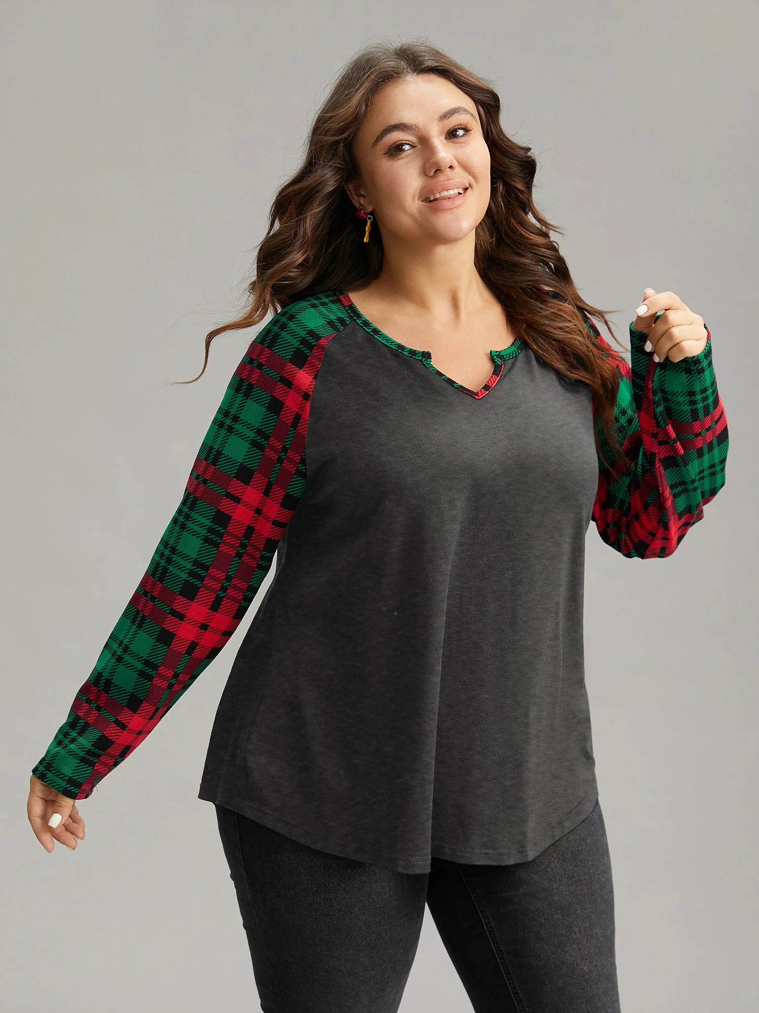 Plaid Contrast Notched Raglan Sleeve T-shirt - Image 10