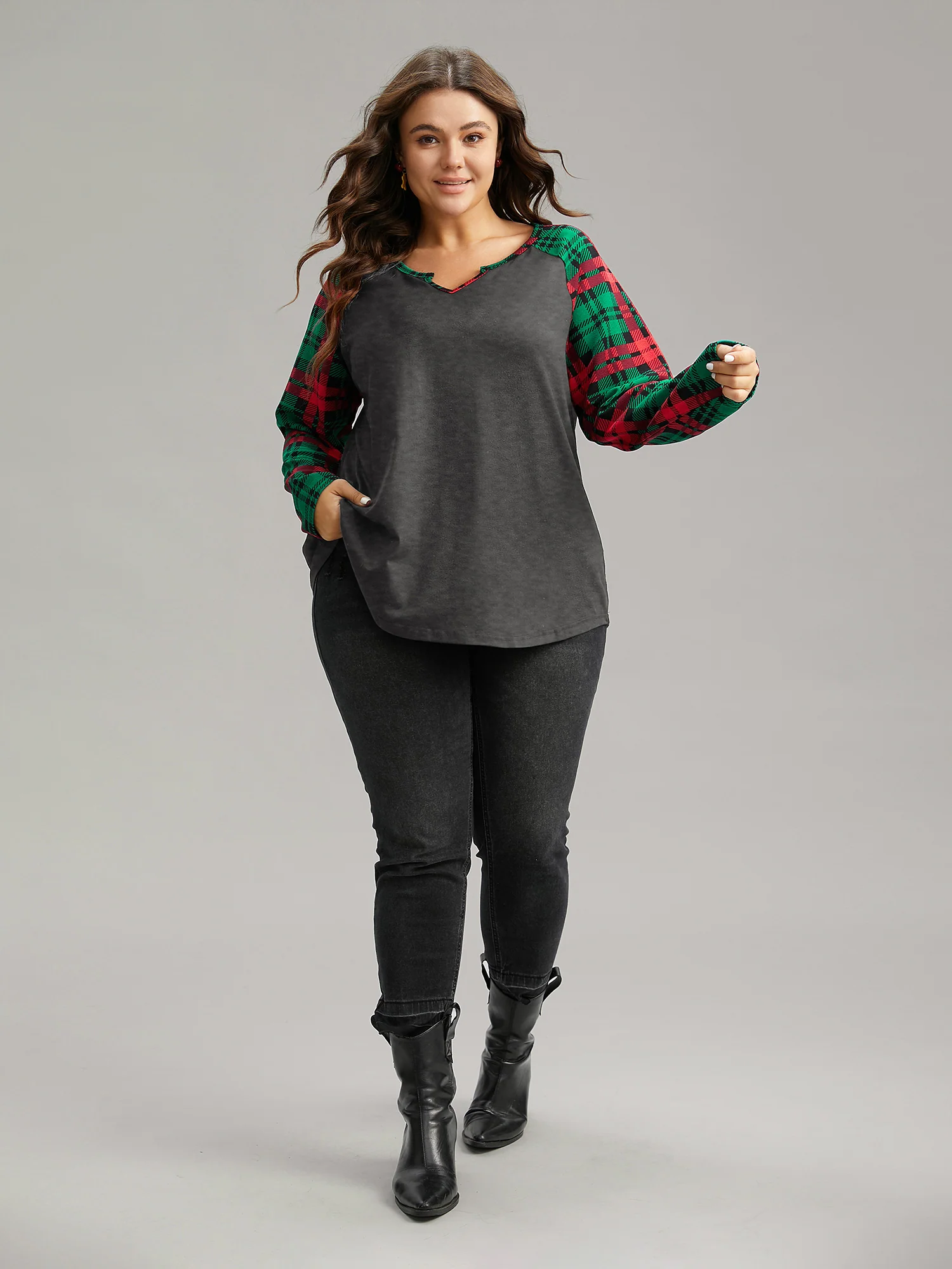Plaid Contrast Notched Raglan Sleeve T-shirt - Image 11