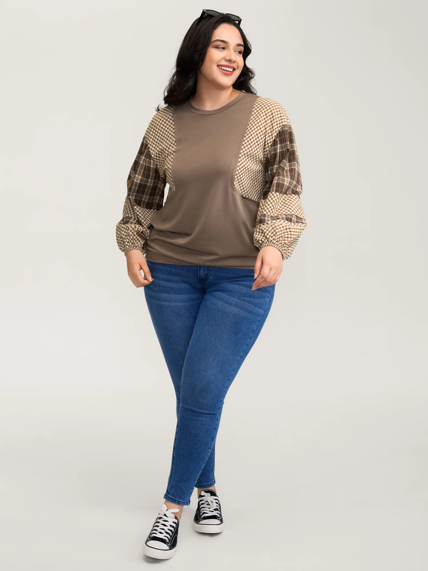 Plaid Contrast Sleeve Stretchy Hem Sweatshirt - Image 3