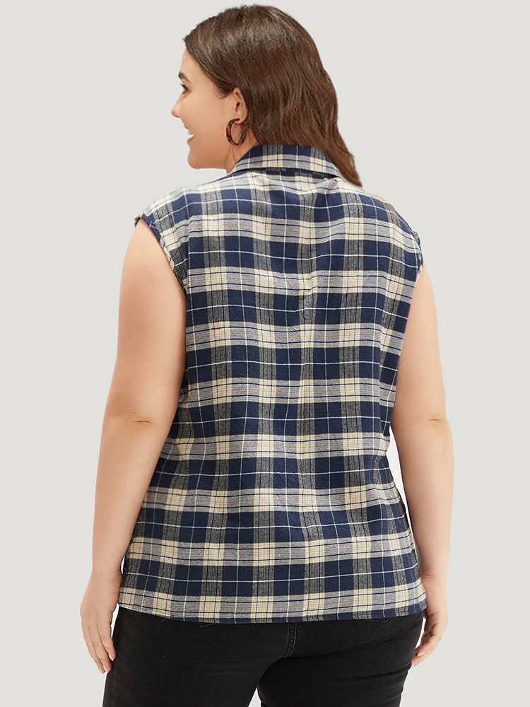 Plaid Flap Pocket Button Up Sleeveless Jacket - Image 2