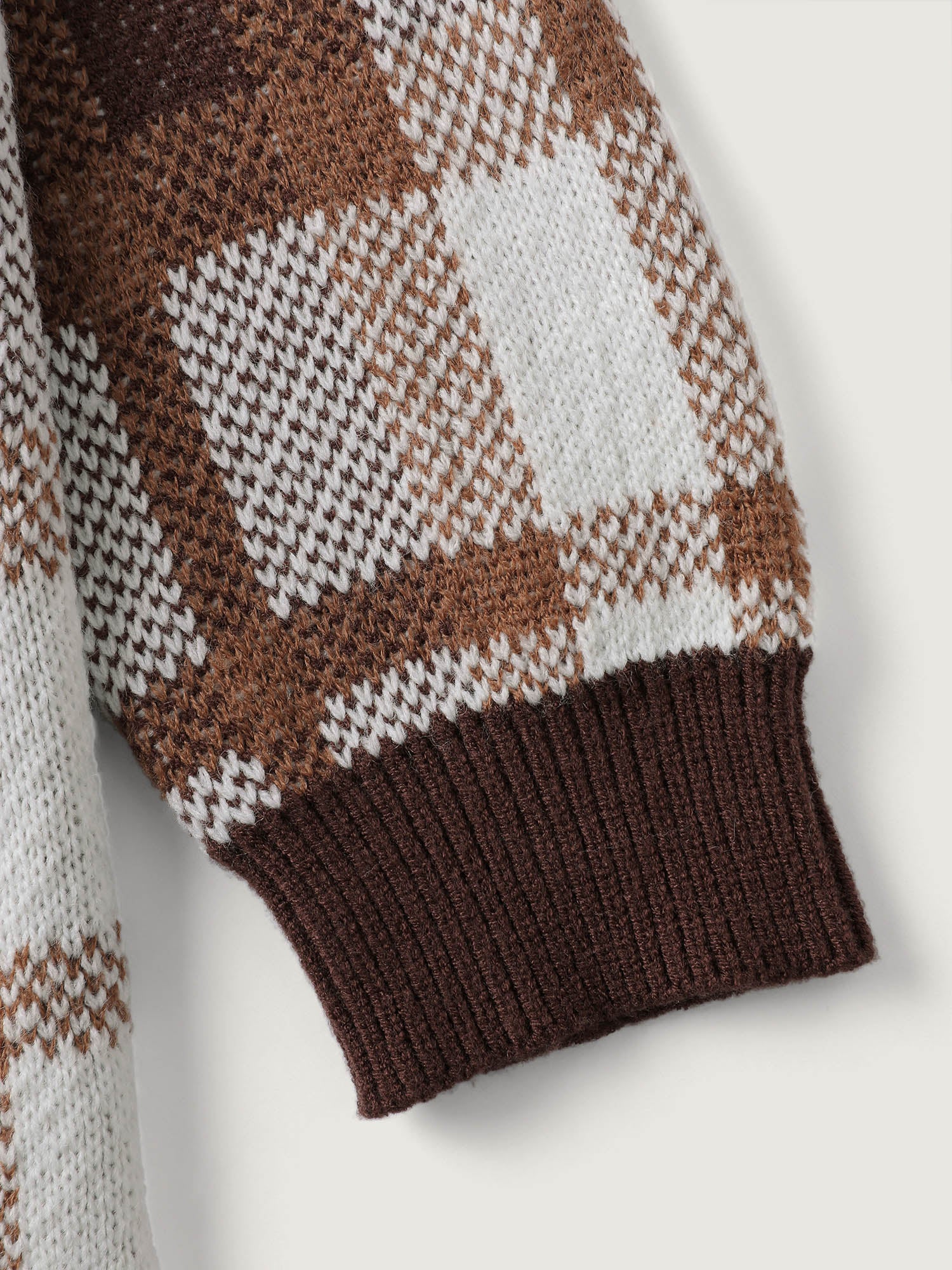 Plaid Jacquard Pattern Knit Cardigan - Image 6