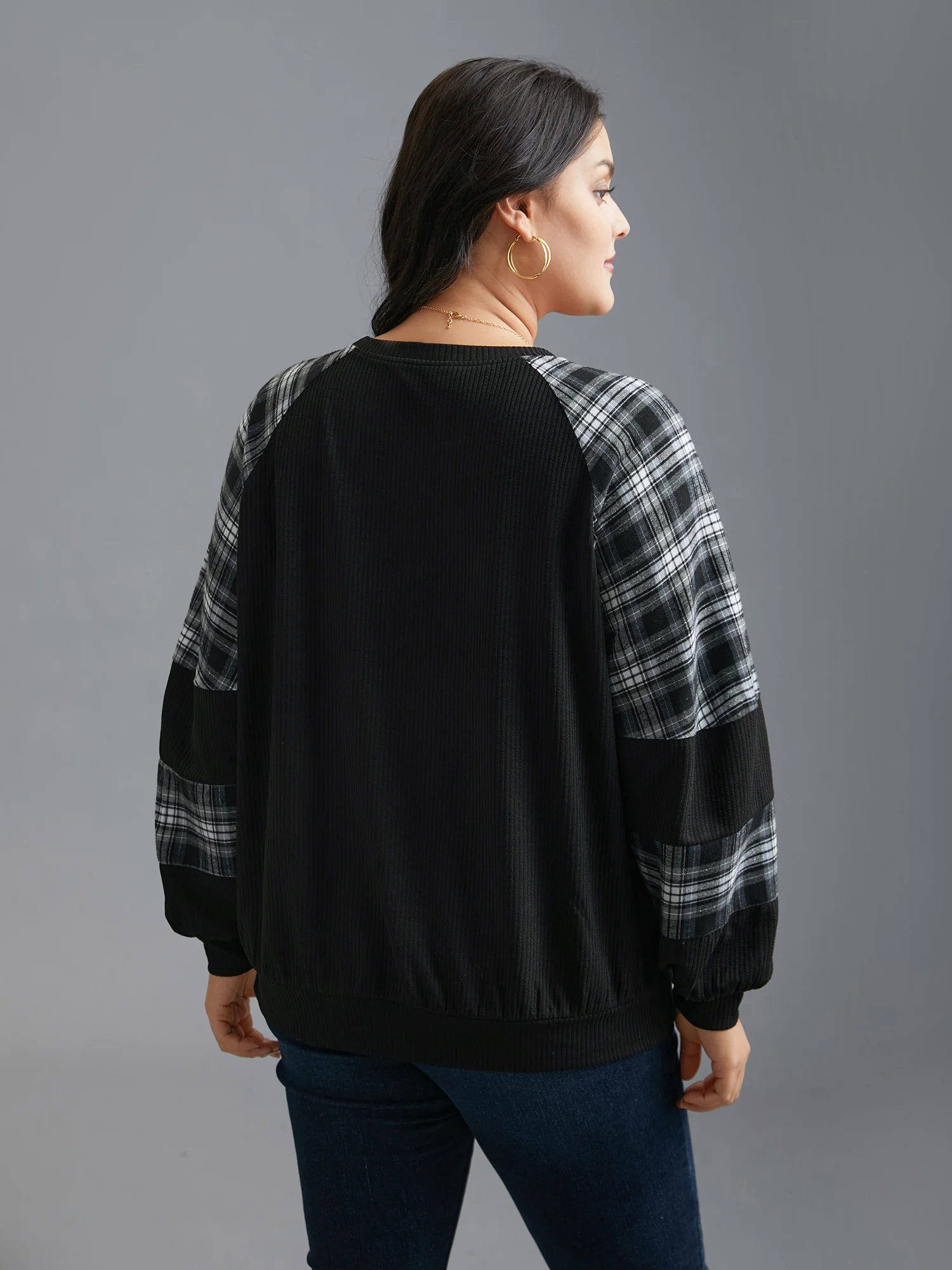 Plaid Patchwork Raglan Sleeve Sweatshirt - Image 11