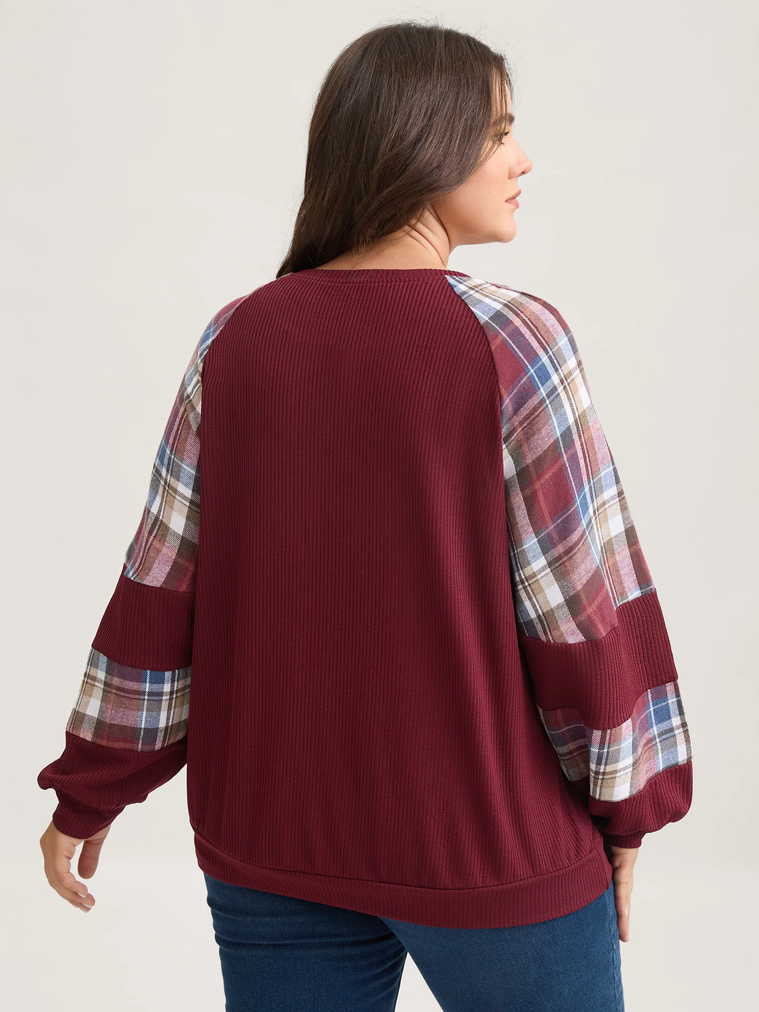 Plaid Patchwork Raglan Sleeve Sweatshirt - Image 4