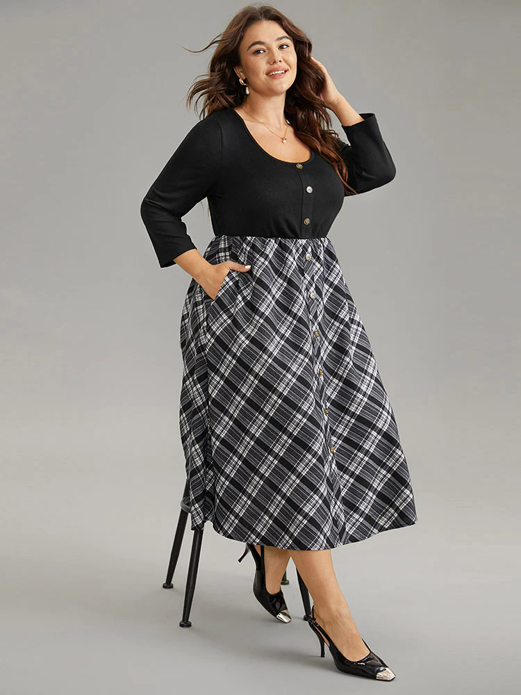 Plaid Patchwork Scoop Neck Button Detail Dress - Image 2