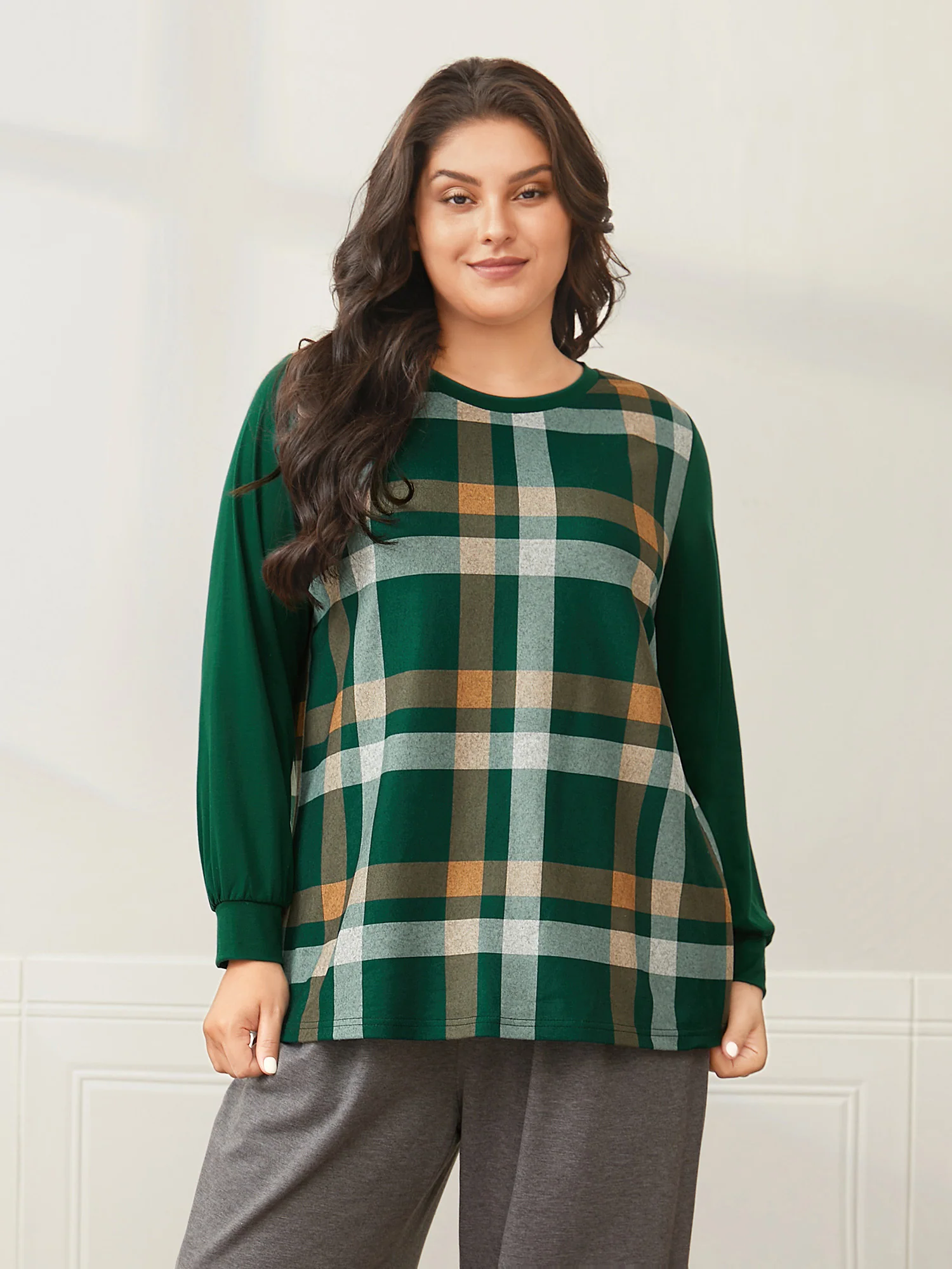 Plaid Patchwork Solid Long-Sleeves Tee - Image 4