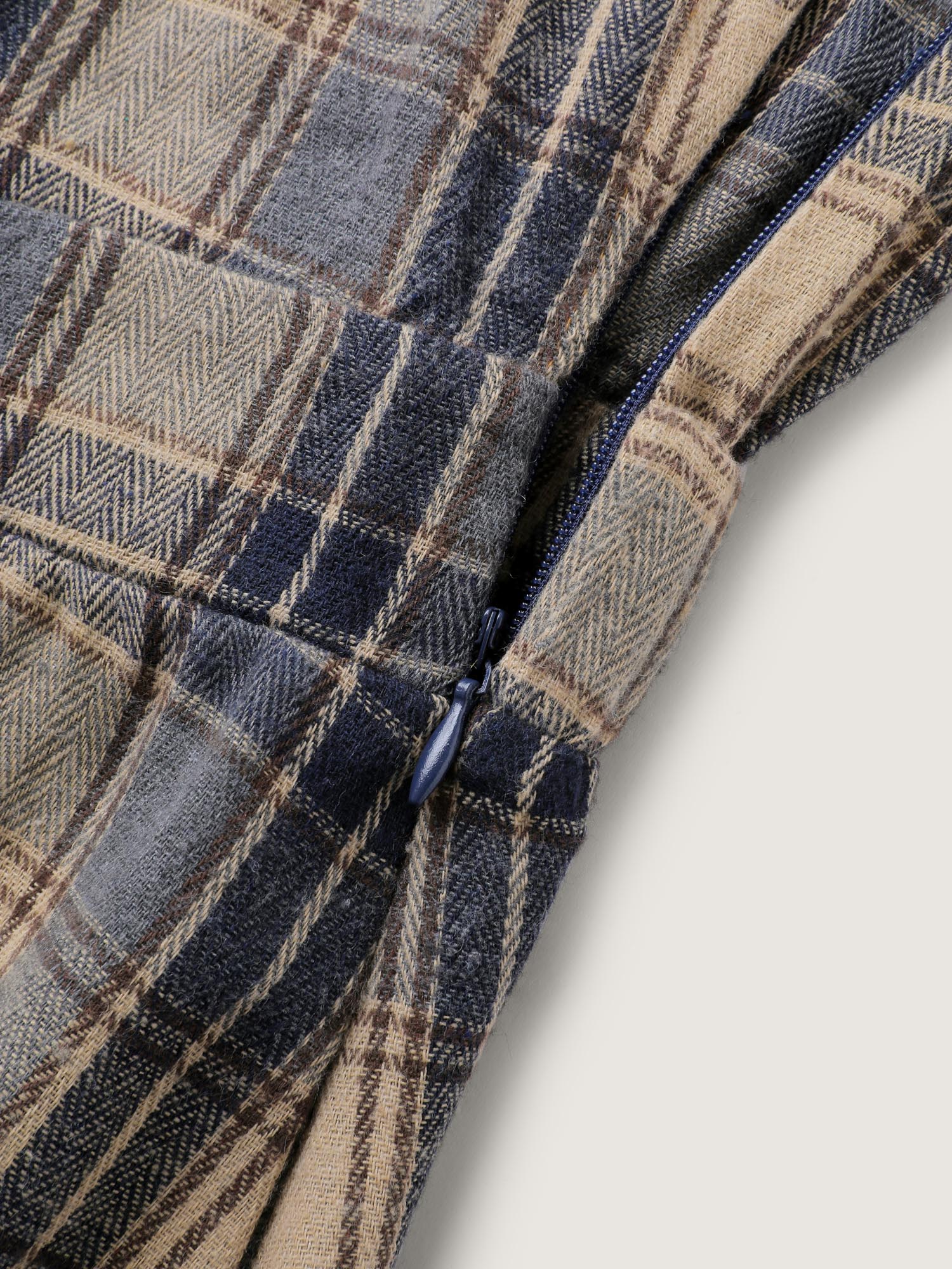 Plaid Pattern Deep V-Neckline Midi Dress - Image 6
