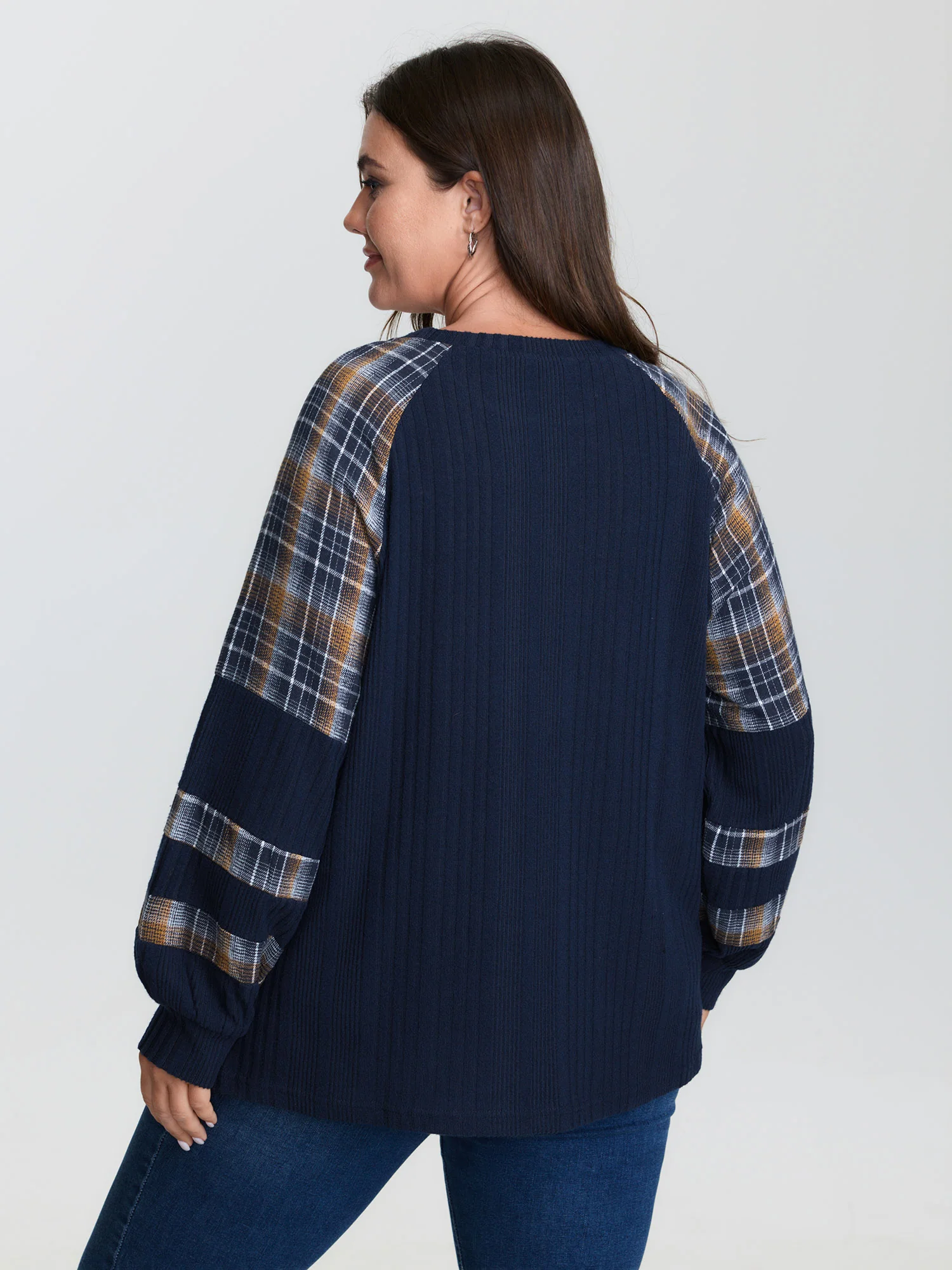 Plaid Pattern Textured Raglan Sleeve Sweatshirt - Image 4