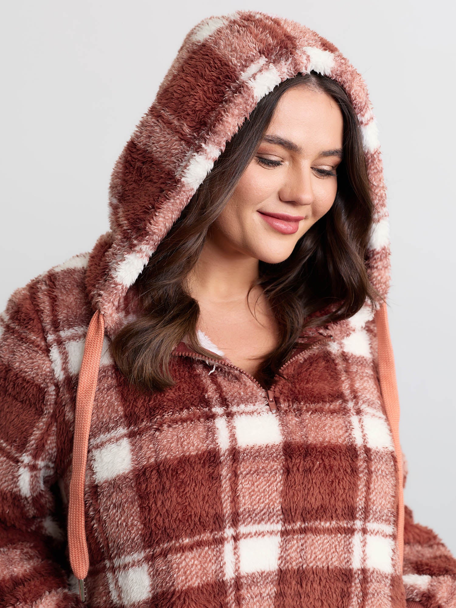 Plaid Plush Slant Pockets Hoodie - Image 2