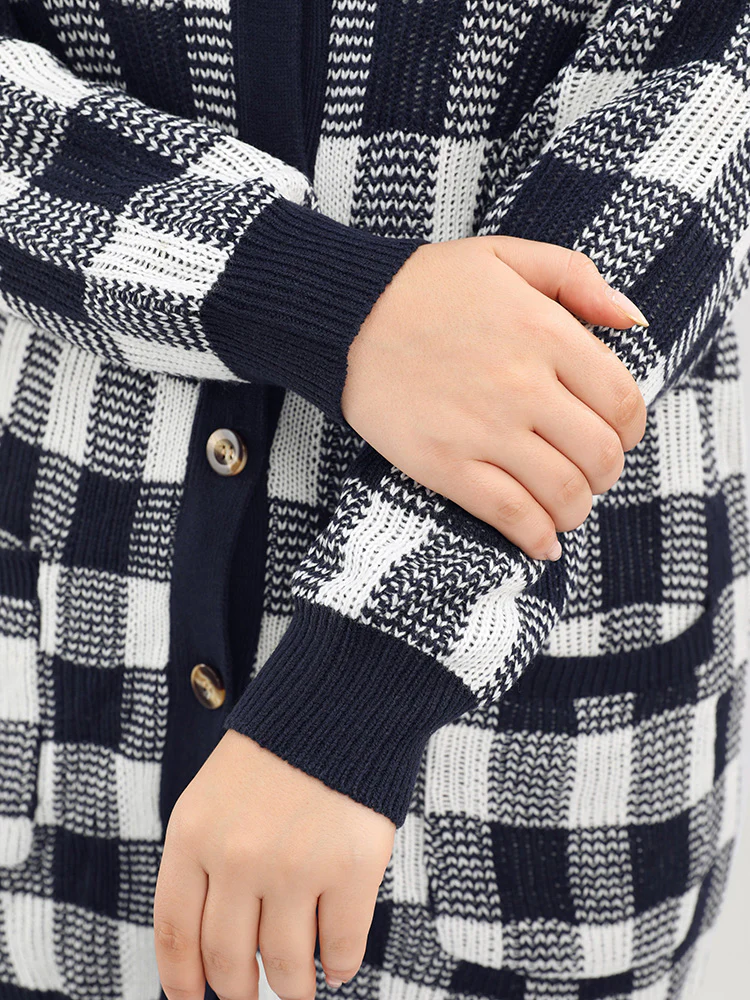 Plaid Pointelle Knit Pocket Button Front Cardigan - Image 6