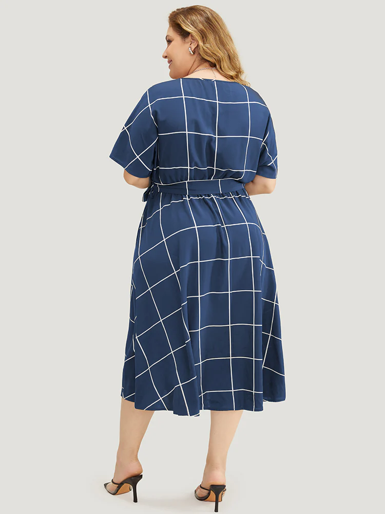 Plaid Print Pocket Belted Ruffle Hem Dolman Sleeve Dress - Image 2