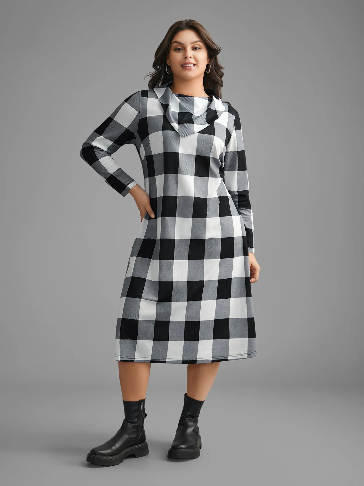 Plaid Ruffled Collar Pocket Midi Dress - Image 3