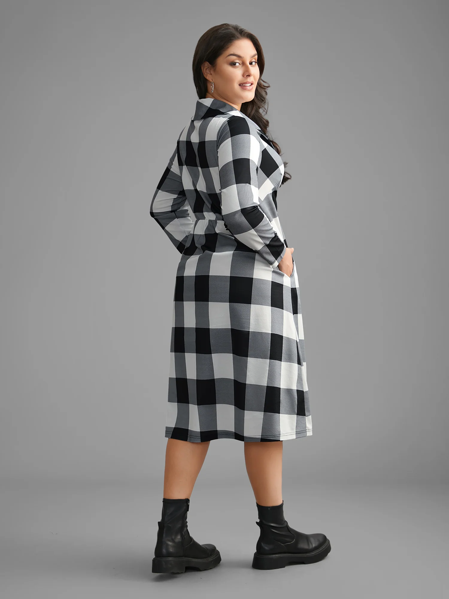 Plaid Ruffled Collar Pocket Midi Dress - Image 4