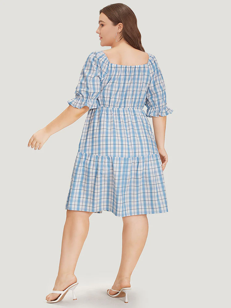 Twist Front Square Neck Ruffle Layered Hem Bell Sleeve Dress - Image 2