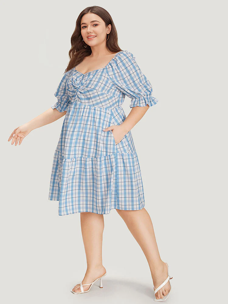Twist Front Square Neck Ruffle Layered Hem Bell Sleeve Dress - Image 3