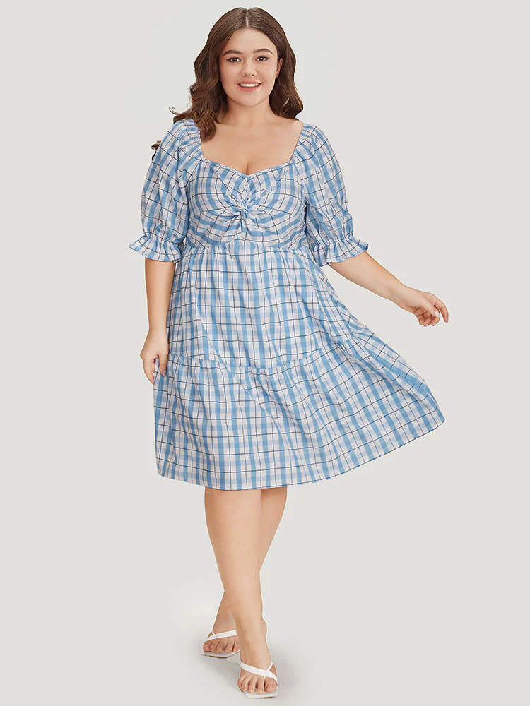 Twist Front Square Neck Ruffle Layered Hem Bell Sleeve Dress - Image 4