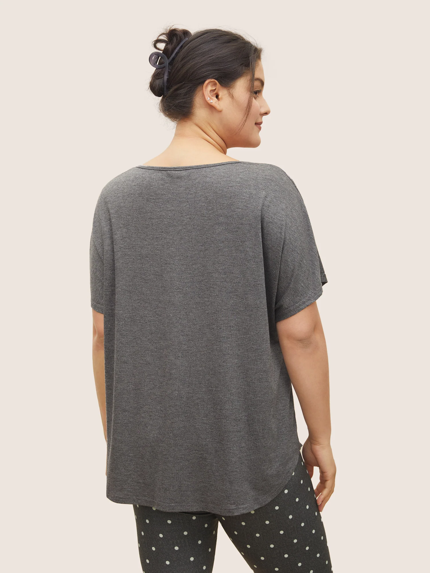 Plain Arc Hem Split Neckline Pajama Top - Image 3
