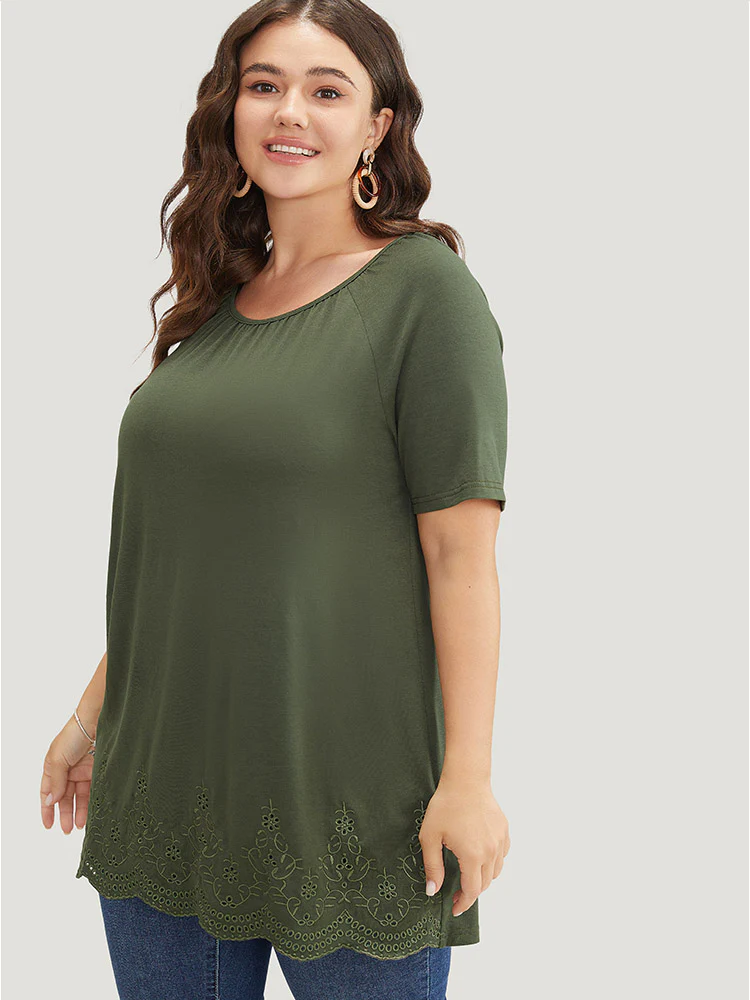 Plain Broderie Anglaise Raglan Sleeve Scalloped Front T-shirt - Image 3