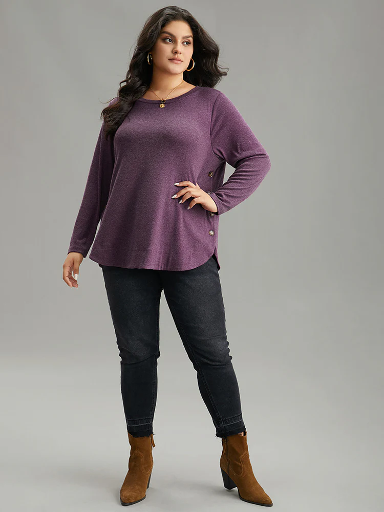 Plain Button Detail Curved Hem T-shirt - Image 4