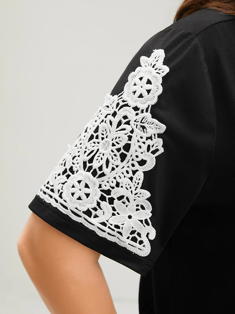 Plain Contrast Lace V Neck T-shirt - Image 8