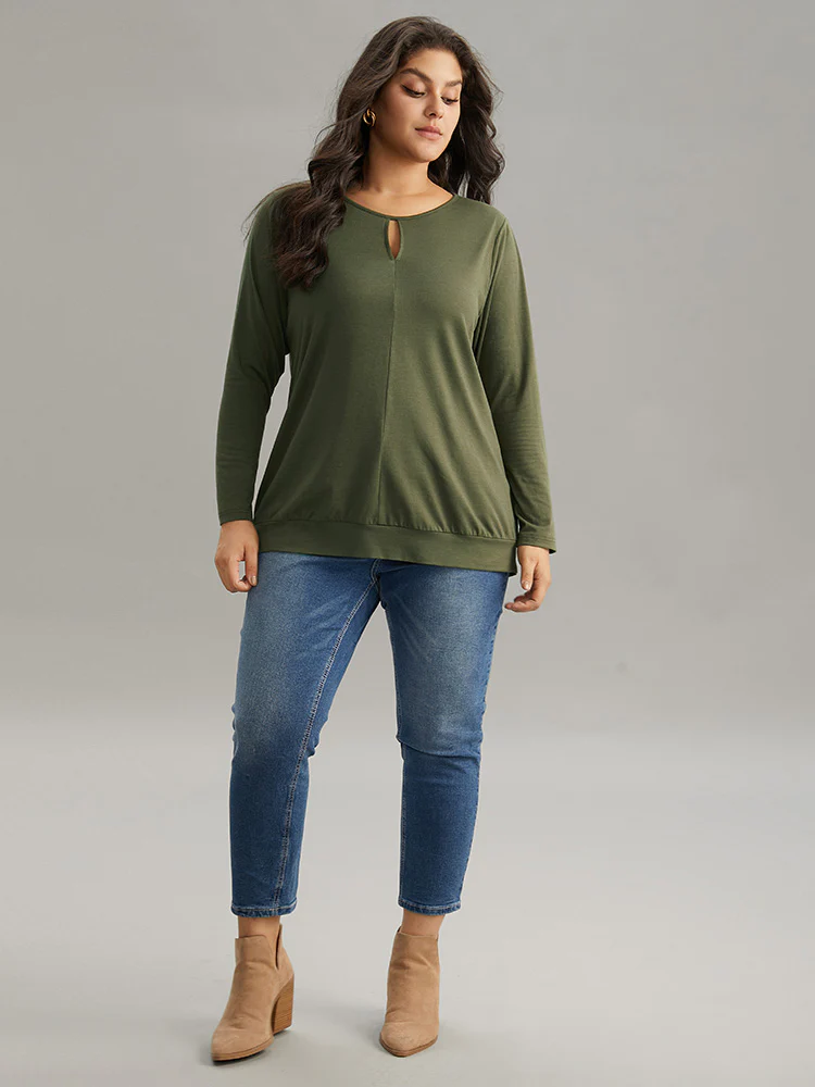 Plain Cut Out Round Neck Knit T-shirt - Image 3