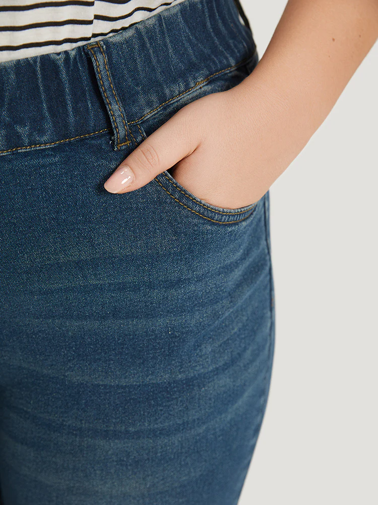 Plain Elastic Waist Medium Wash Roll Hem Jeans - Image 14