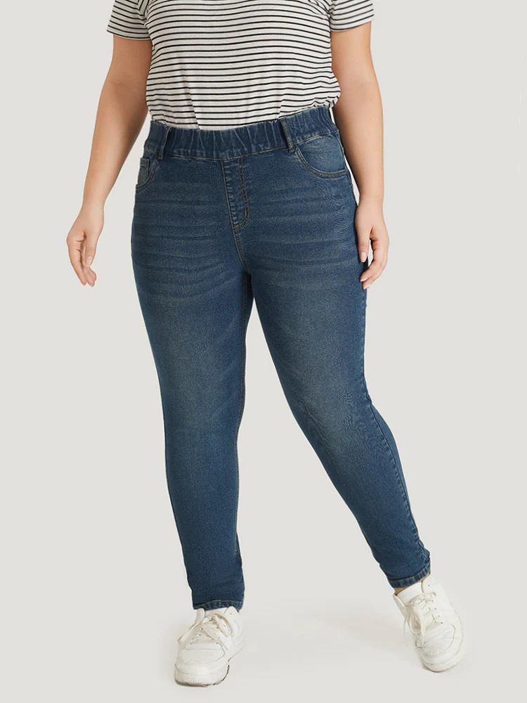 Plain Elastic Waist Medium Wash Roll Hem Jeans - Image 7