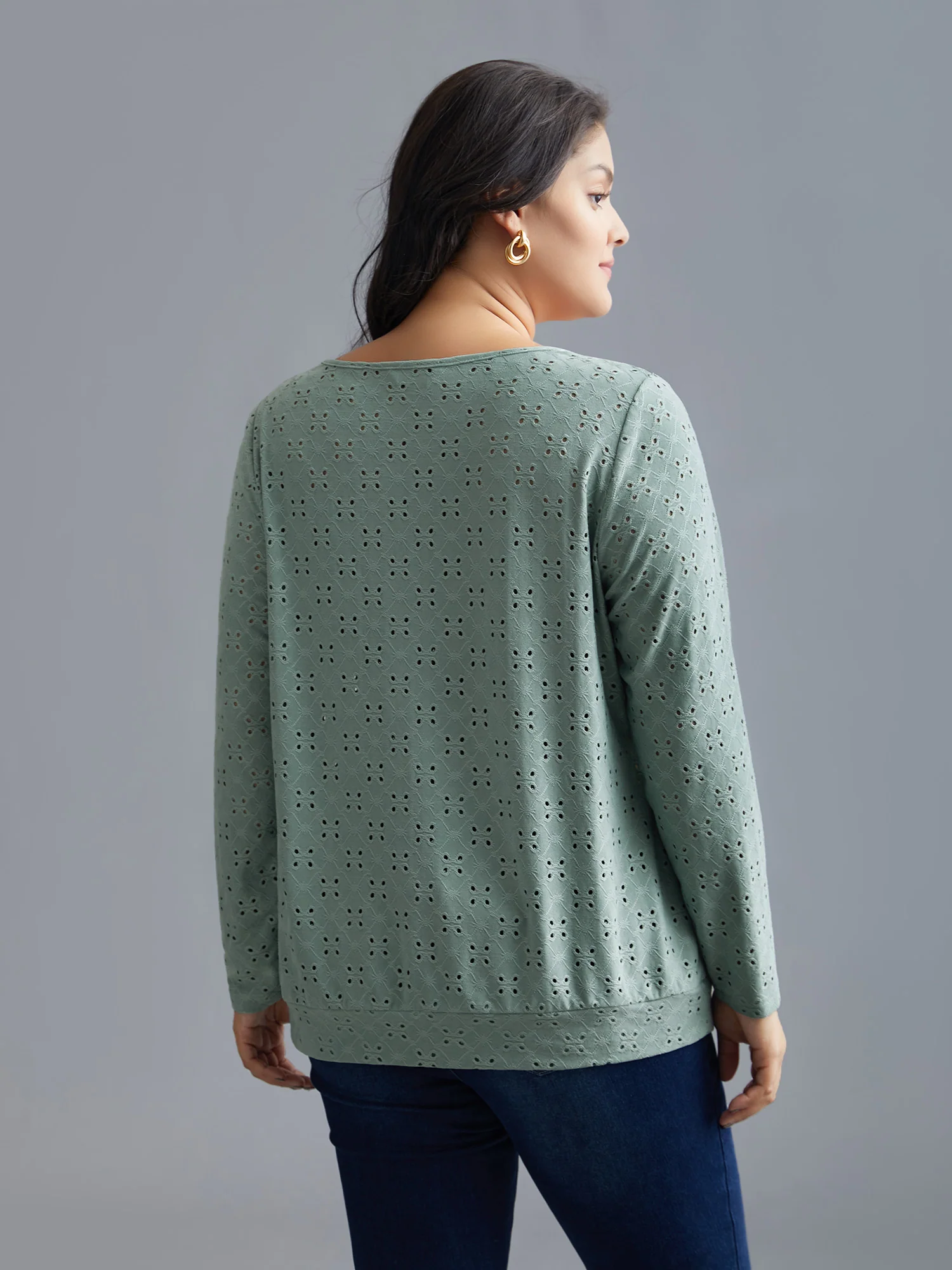 Plain Eyelet Jacquard Plisse T-Shirt - Image 2