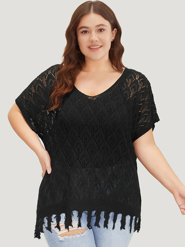 Plain Geometric Eyelet Patchwork Tassels Batwing Sleeve Pullover