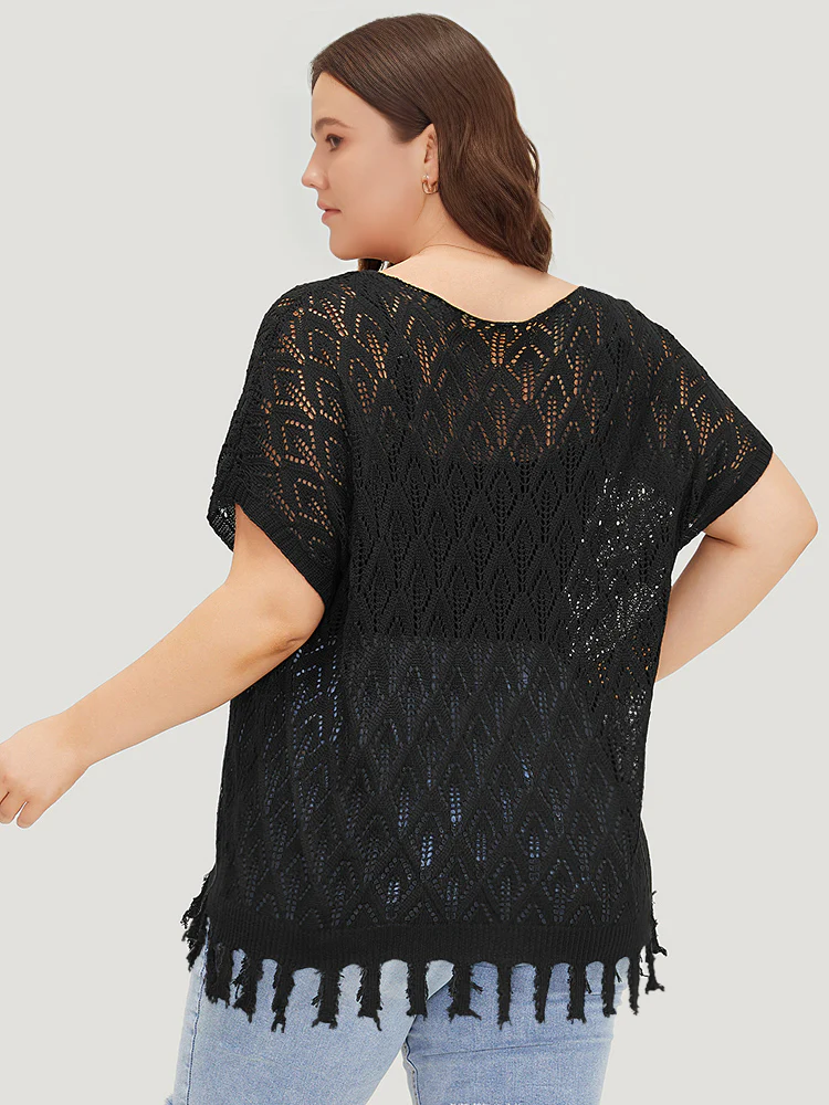 Plain Geometric Eyelet Patchwork Tassels Batwing Sleeve Pullover - Image 2