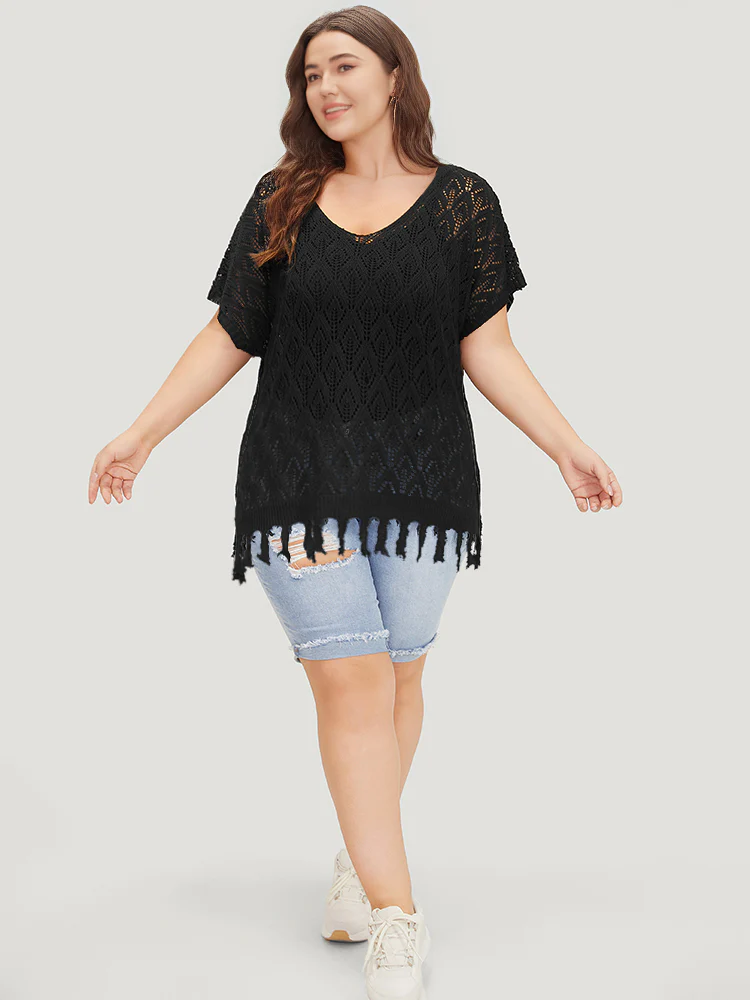 Plain Geometric Eyelet Patchwork Tassels Batwing Sleeve Pullover - Image 6