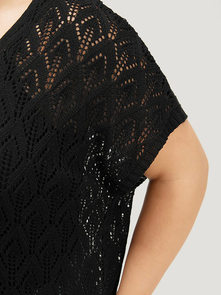 Plain Geometric Eyelet Patchwork Tassels Batwing Sleeve Pullover - Image 9