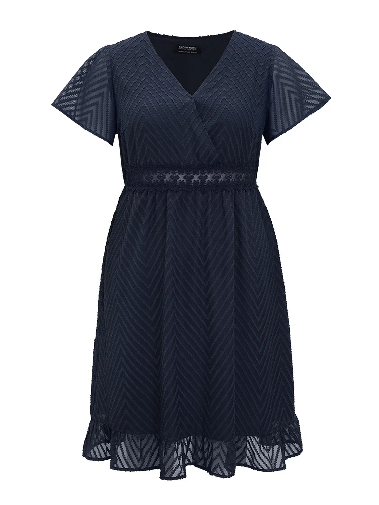Plain Geometric Pocket Wrap Mesh Lace Insert Ruffle Dress - Image 11