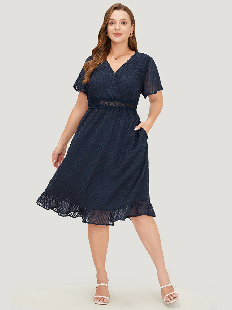 Plain Geometric Pocket Wrap Mesh Lace Insert Ruffle Dress - Image 3