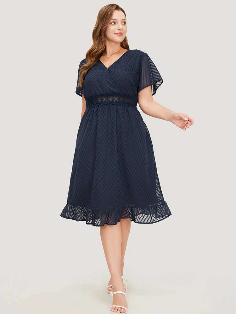 Plain Geometric Pocket Wrap Mesh Lace Insert Ruffle Dress - Image 4