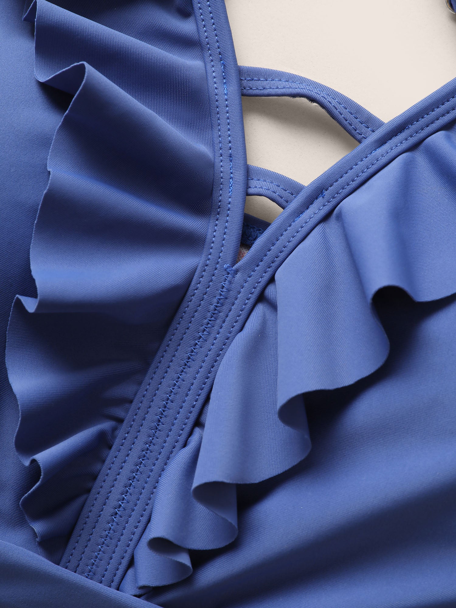 Plain Keyhole Ruffle Trim Swim Top - Image 5