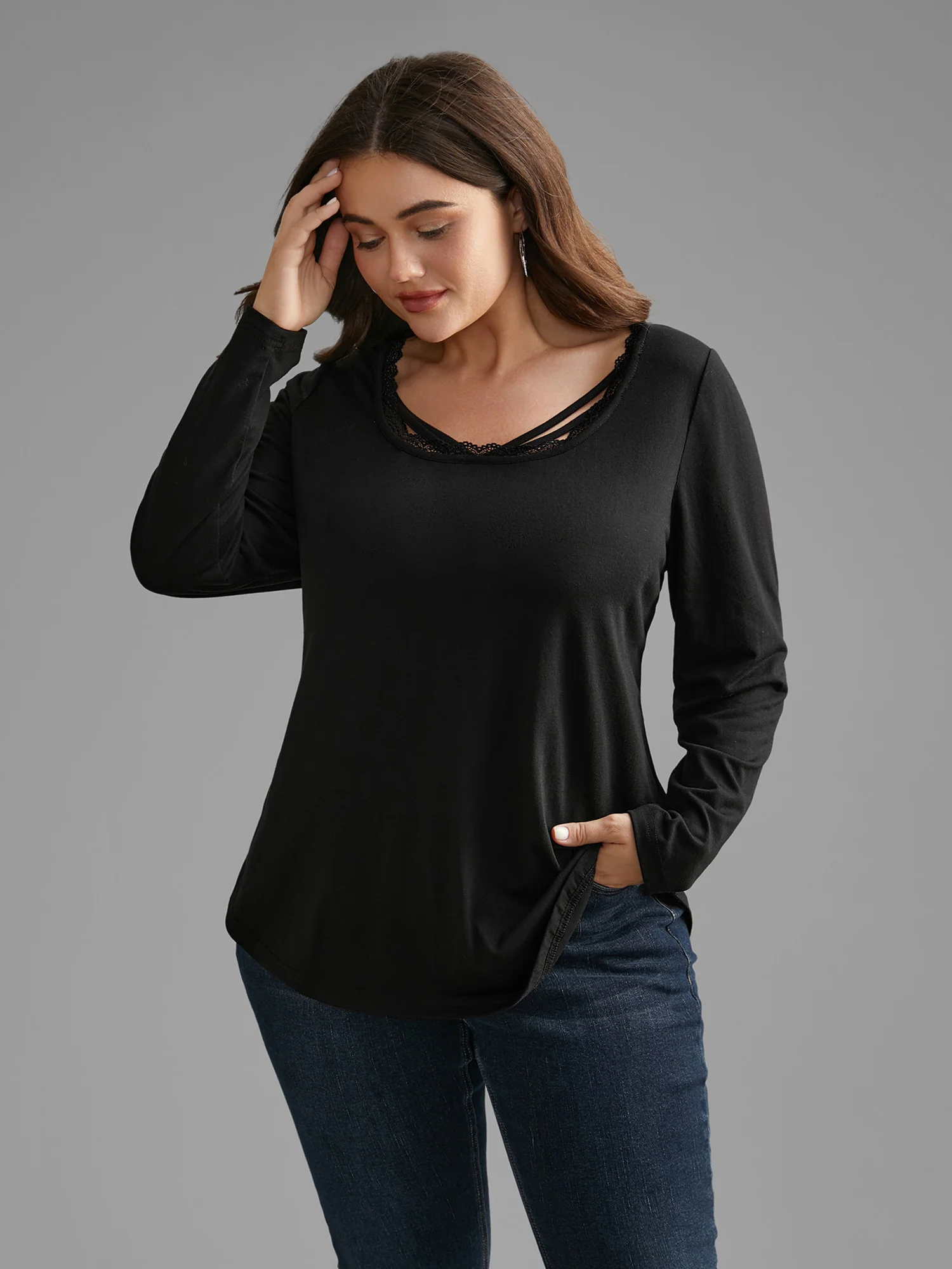 Plain Lace Patchwork Crisscross T-shirt - Image 4