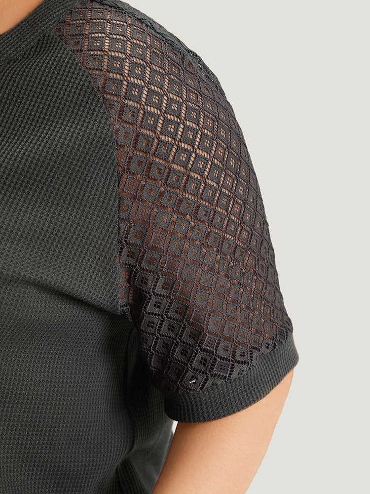 Plain Notched Crochet Lace Raglan Sleeve T-shirt - Image 7