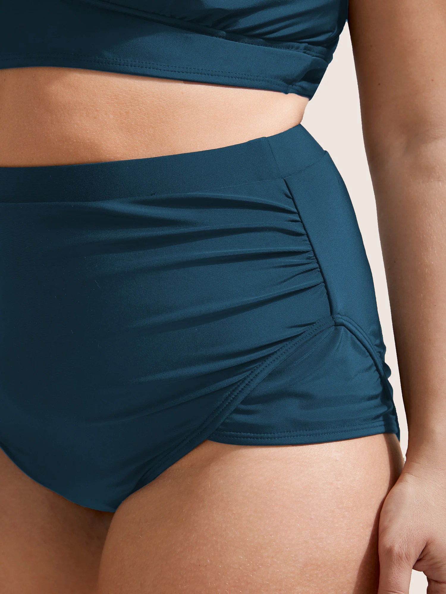 Plain Ruched High-Waisted Bikini Bottom - Image 17
