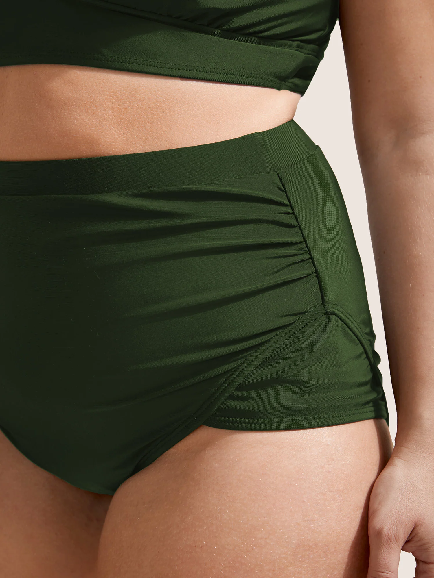 Plain Ruched High-Waisted Bikini Bottom - Image 5