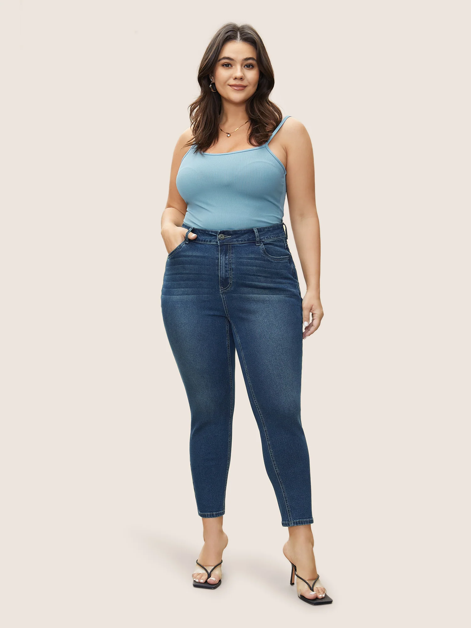 Plain Pocket Embroidered Skinny Jeans - Image 3