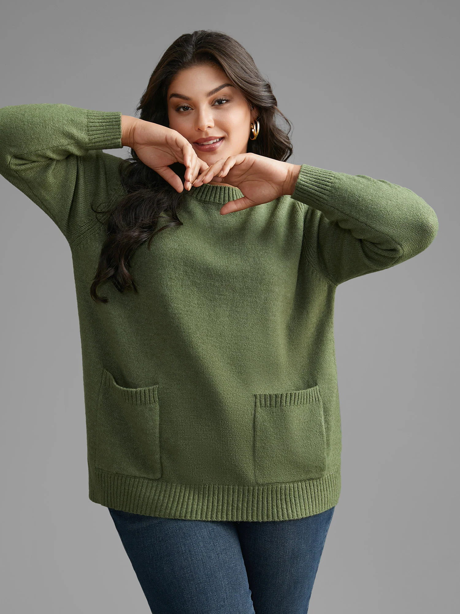 Plain Round Neck Patched Pocket Pullover - Image 4