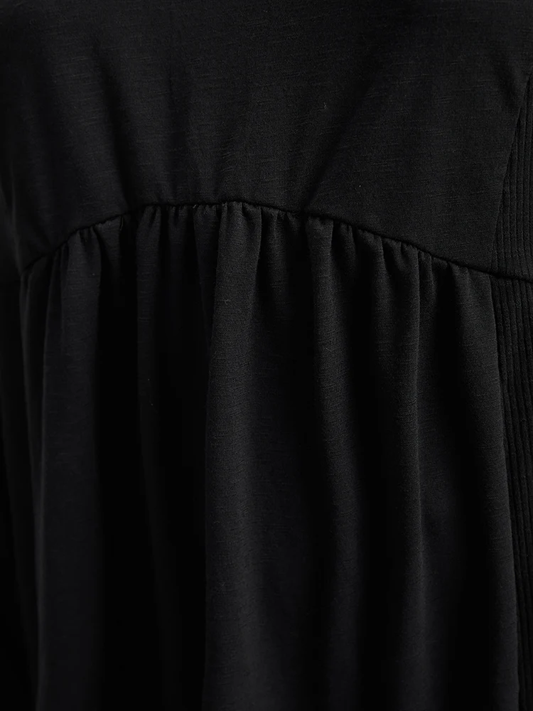 Plain Ruffles Button Detail T-shirt - Image 9