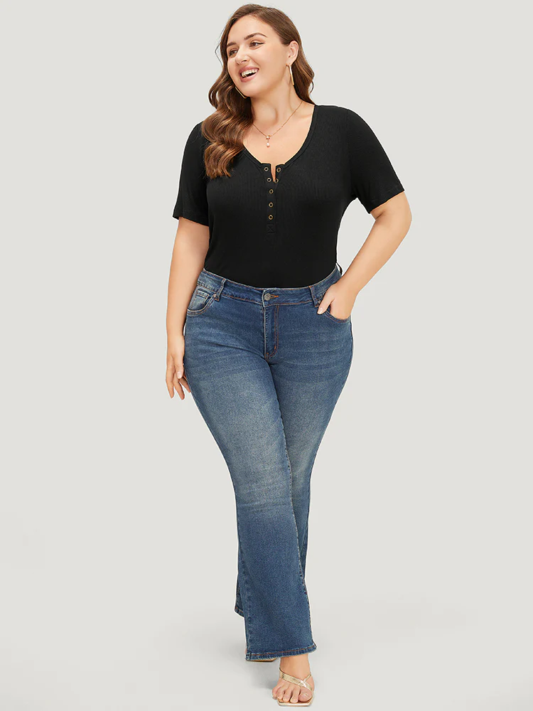Plain Scoop Neck Button Through Rib Knit T-shirt - Image 4