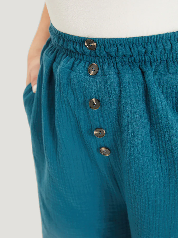 Plain Shirred Pocket Button Detail Shorts - Image 6