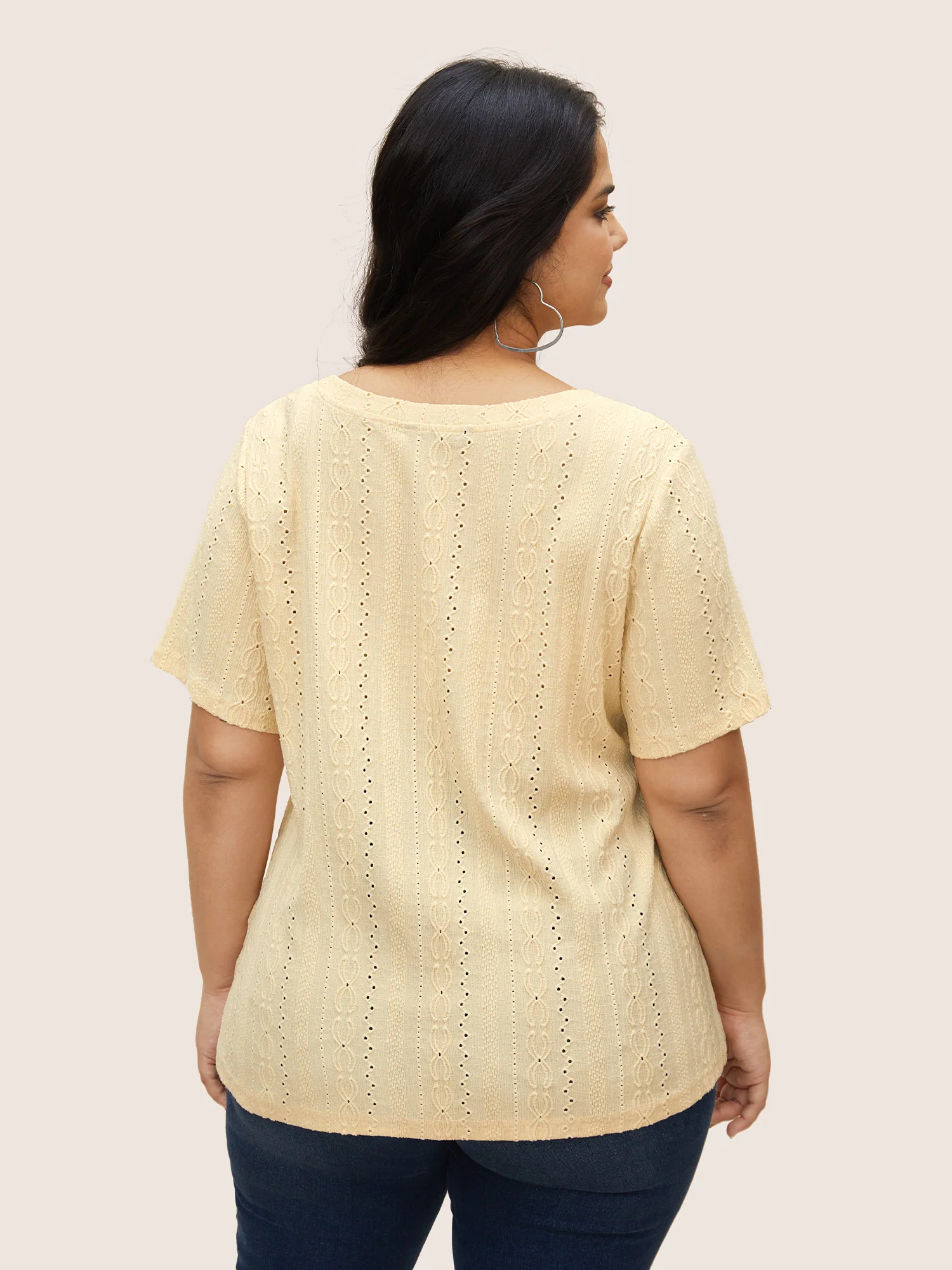Plain Textured Crew Neck T-shirt - Image 2