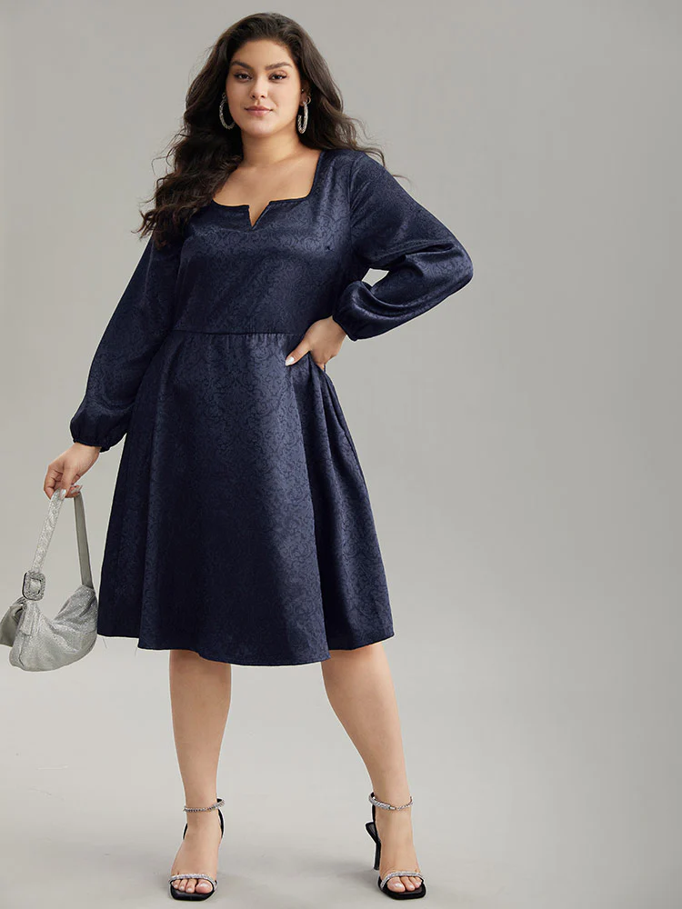 Plain Textured Notched Lantern Sleeve Dress - Image 2