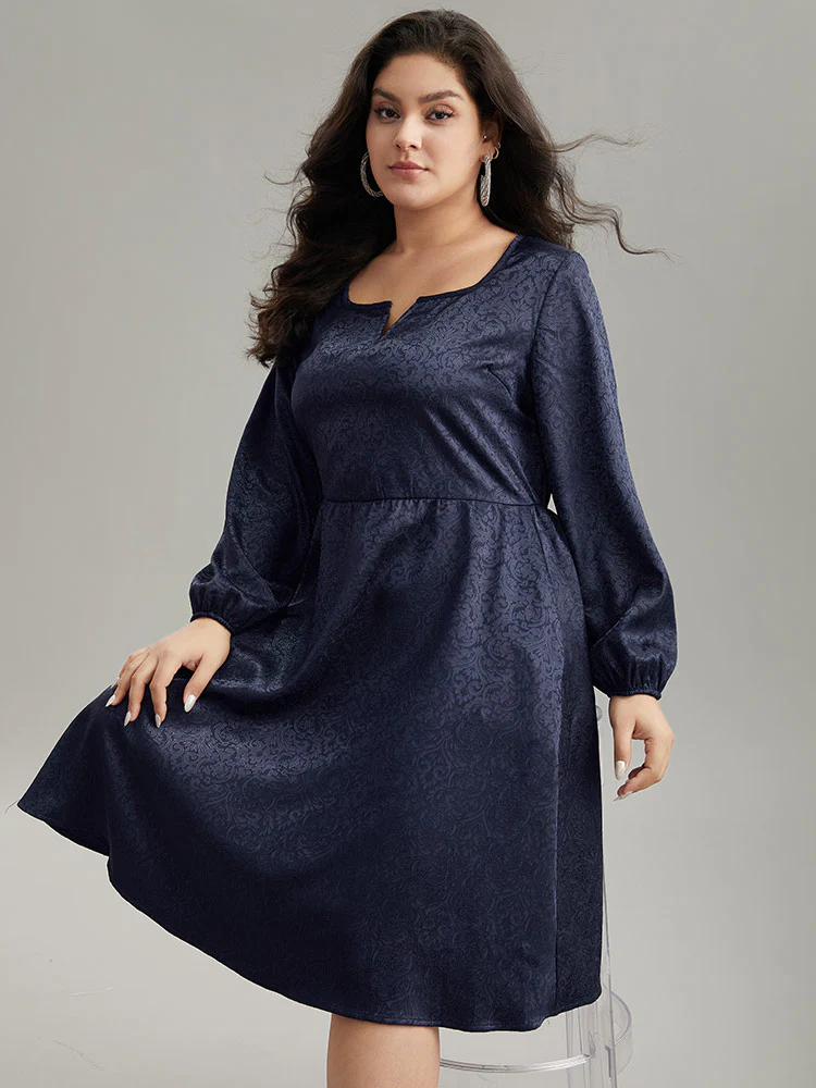 Plain Textured Notched Lantern Sleeve Dress - Image 5