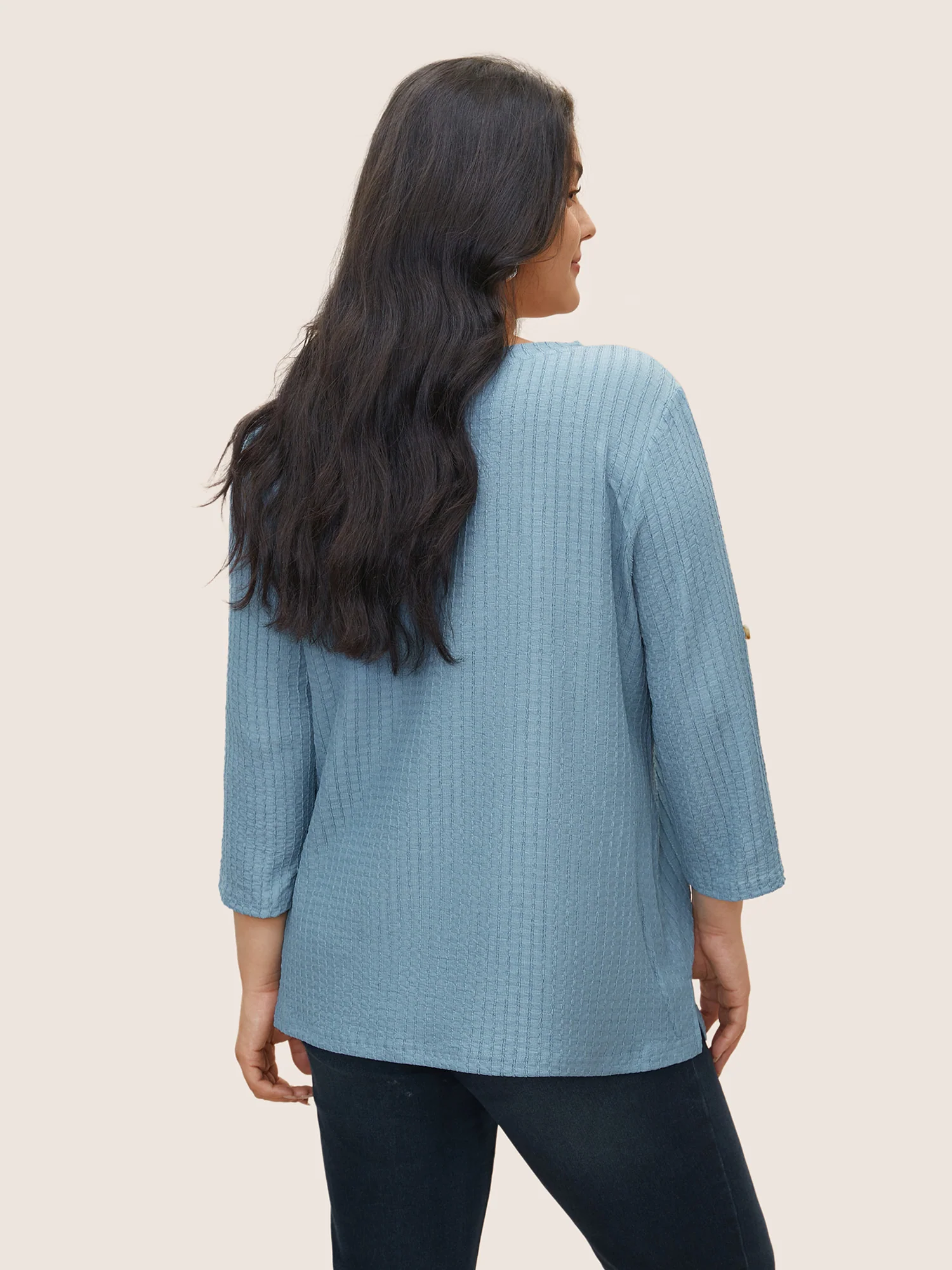 Plain Textured Patched Pocket Tab Sleeve T-shirt - Image 2