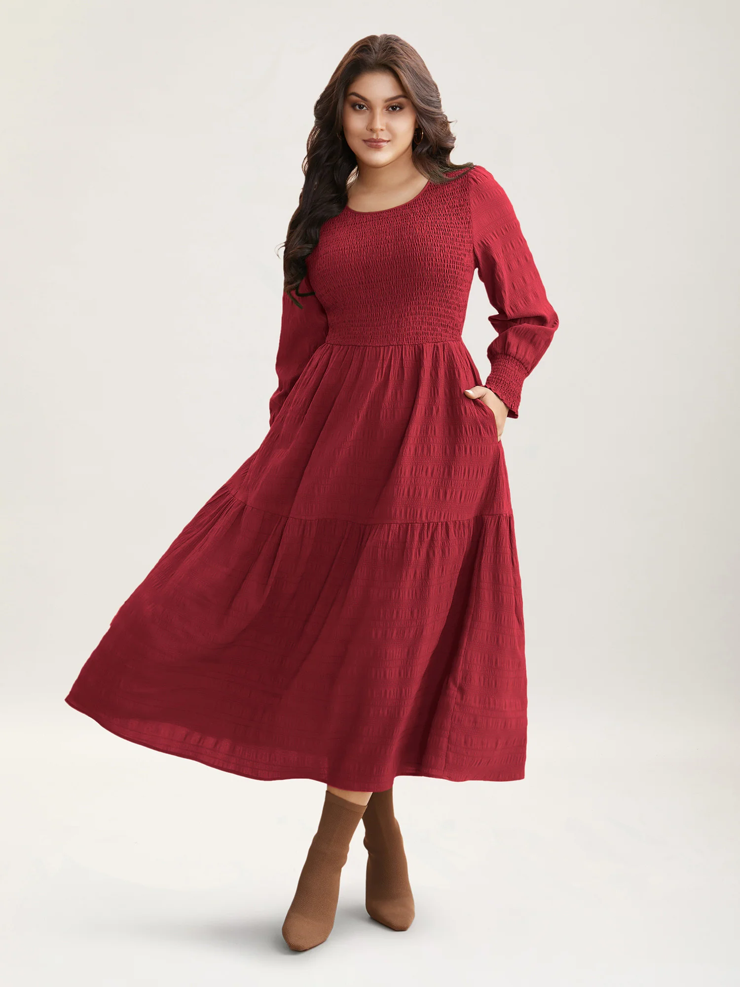 Plain Textured Shirred Midi Dress - Image 15